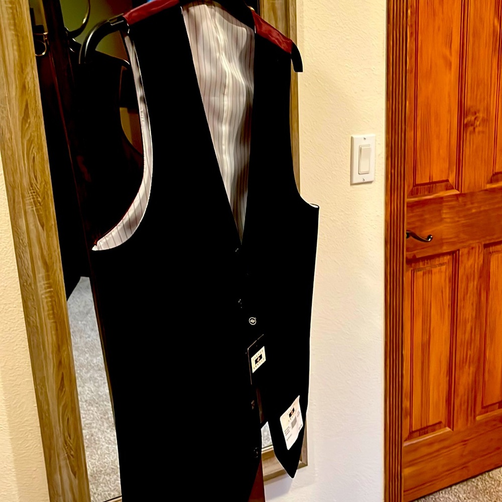 Joseph Abboud Vest